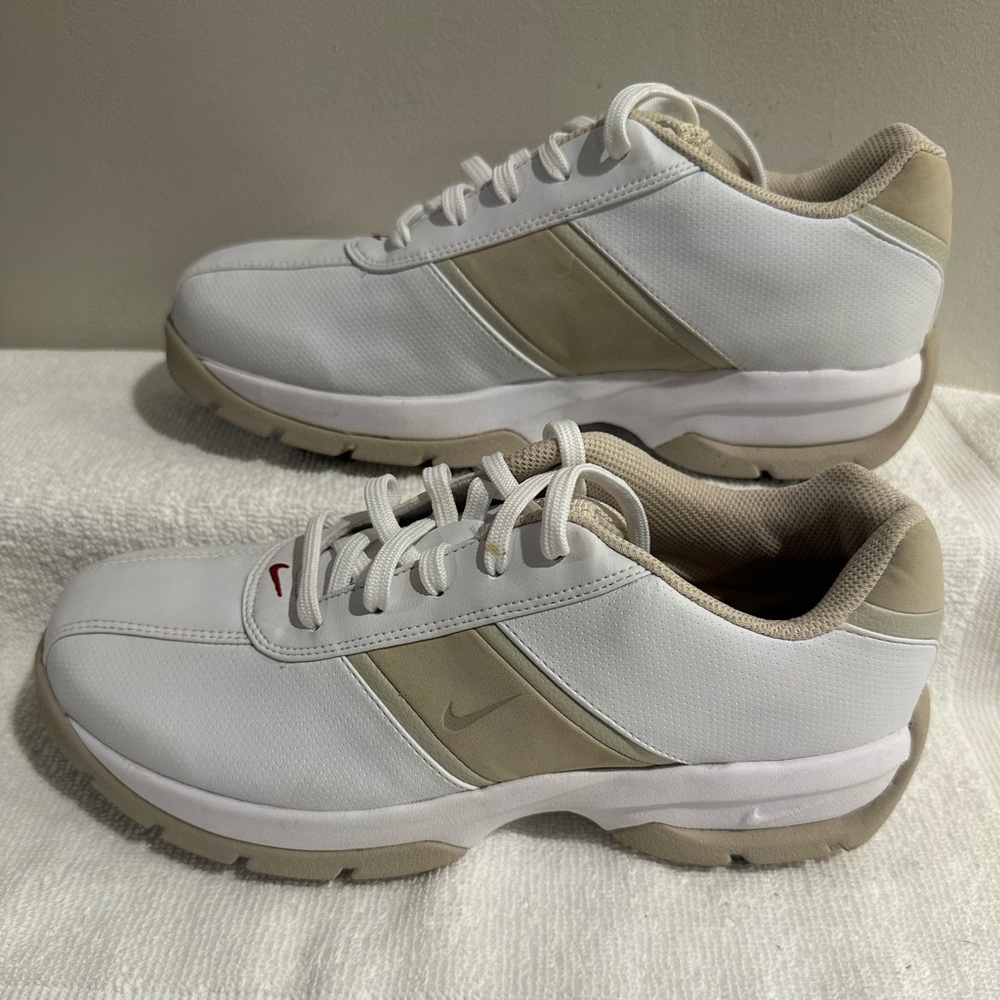 Nike Women’s Sports Performance Golf Shoes Size 6.5